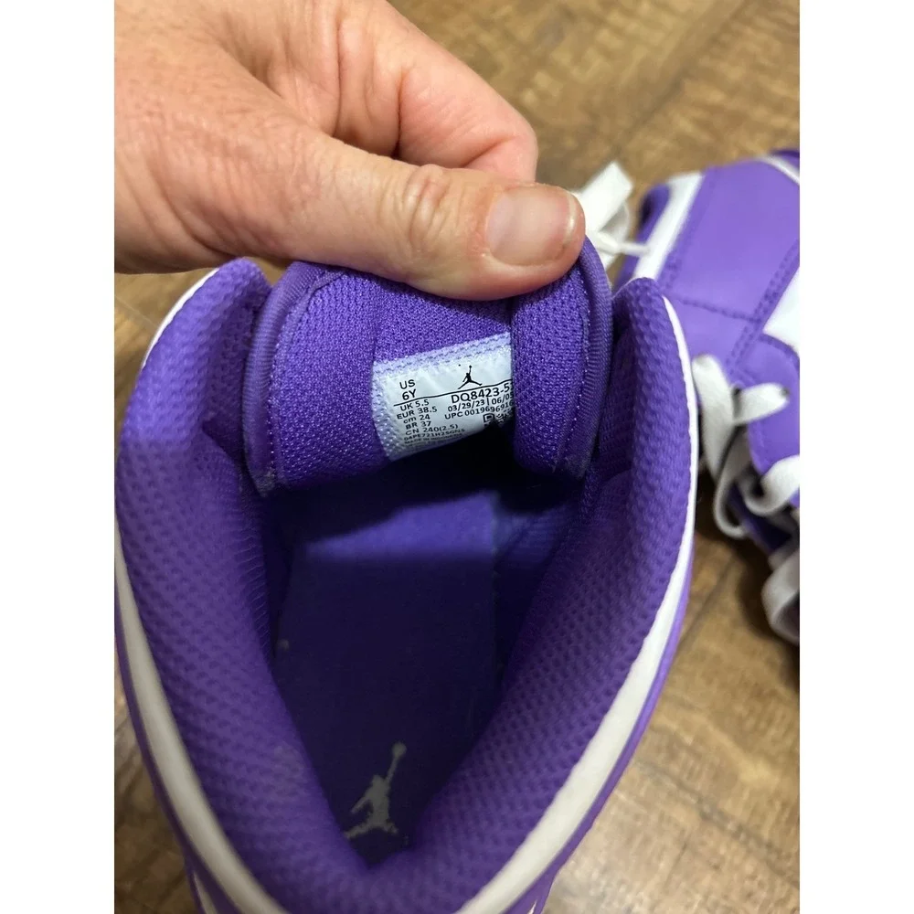 Nike Air Jordan 1 Mid Purple Youth 6 GS DQ8423-511 Sneakers